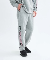 RVCA（ルーカ）の「RVCA メンズ OVER PRINT PT セットアップボトムス 【2025年秋冬モデル】/ルーカサイドロゴプリントウエストゴムスウェットパンツ(SETUP可能)（スウェットパンツ）」
