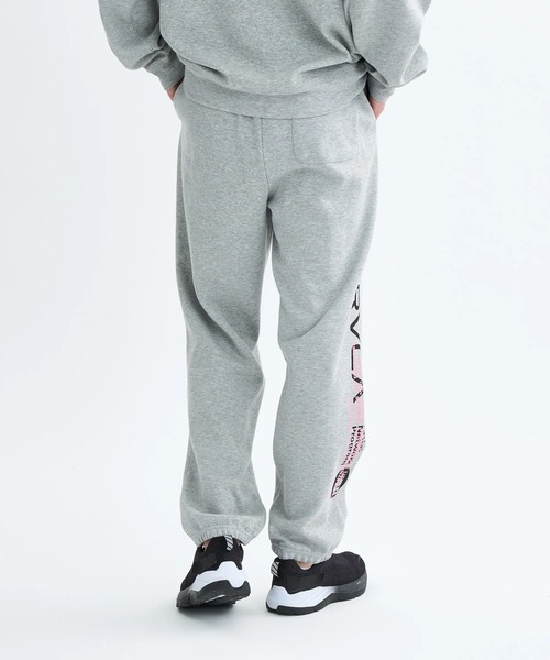 RVCA(ルーカ)の「RVCA メンズ OVER PRINT PT セットアップボトムス 【2025年秋冬モデル】/ルーカサイドロゴプリントウエストゴムスウェットパンツ(SETUP可能)(スウェットパンツ・メンズ・ヘザーグレー/ブラック・SMALL/MEDIUM/LARGE/X-LARGE)」の3枚目の写真