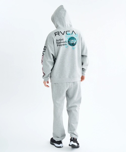 RVCA(ルーカ)の「RVCA メンズ OVER PRINT PT セットアップボトムス 【2025年秋冬モデル】/ルーカサイドロゴプリントウエストゴムスウェットパンツ(SETUP可能)(スウェットパンツ・メンズ・ヘザーグレー/ブラック・SMALL/MEDIUM/LARGE/X-LARGE)」の5枚目の写真