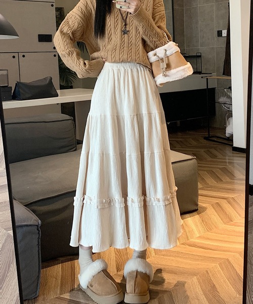 LAFFMO(ラフモ)の「ギャザーフリルベロアフレアスカート(スカート・レディース・ブラック/ベージュ/ブラウン・F)」の9枚目の写真