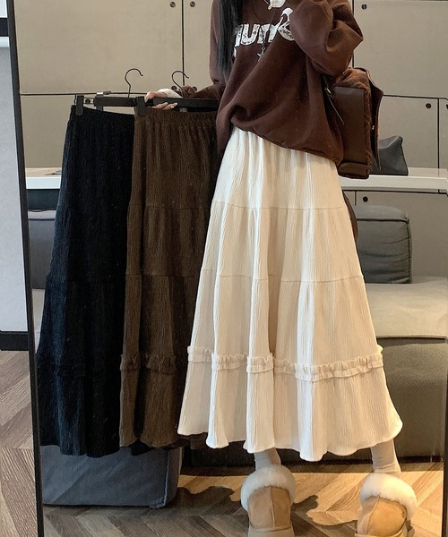 LAFFMO(ラフモ)の「ギャザーフリルベロアフレアスカート(スカート・レディース・ブラック/ベージュ/ブラウン・F)」の15枚目の写真