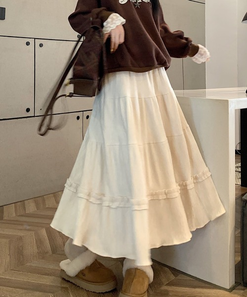 LAFFMO(ラフモ)の「ギャザーフリルベロアフレアスカート(スカート・レディース・ブラック/ベージュ/ブラウン・F)」の12枚目の写真