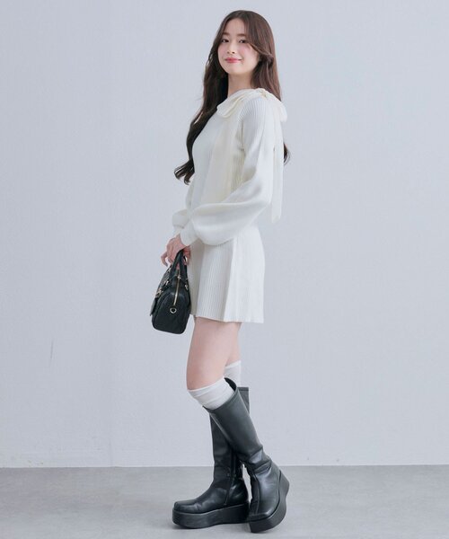 OLIVE des OLIVE(オリーブデオリーブ)の「肩リボンドロストニットワンピ(ワンピース・レディース・オフホワイト/チャコールグレー/ブラック・FREE)」の7枚目の写真