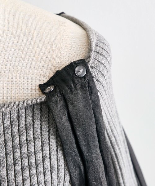 OLIVE des OLIVE(オリーブデオリーブ)の「肩リボンドロストニットワンピ(ワンピース・レディース・オフホワイト/チャコールグレー/ブラック・FREE)」の21枚目の写真