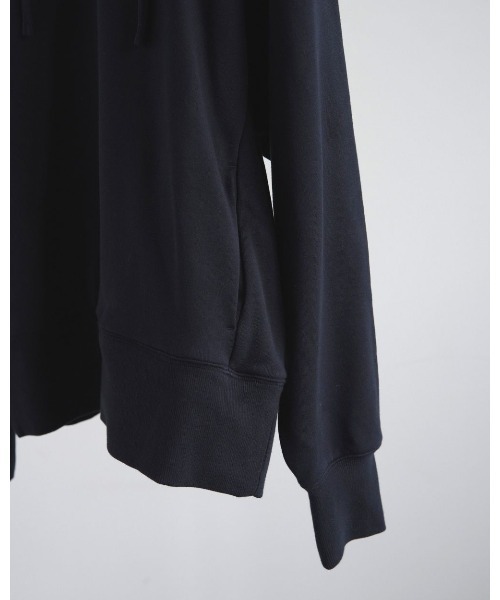 anuke（アンヌーク）の「anuke Over Sweat Parka 62520612（パーカー・レディース・ネイビー/グレー/オフホワイト・FREE）」の19枚目の写真