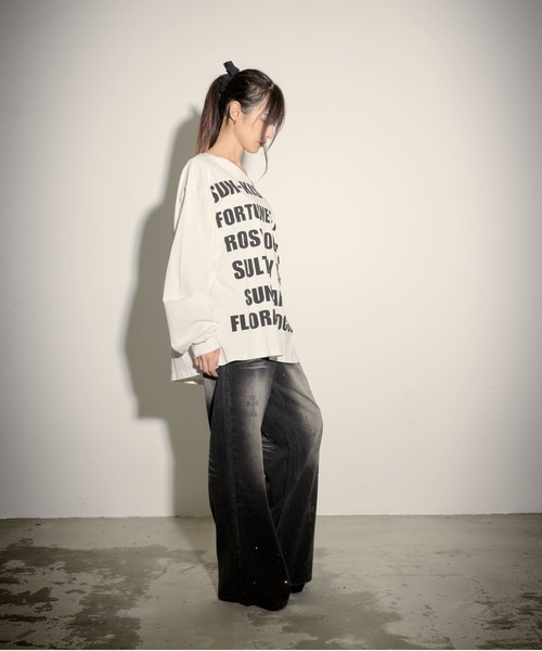 .KOM(ドットコム)の「『.KOM/ドットケーオーエム』英字プリントオフショルダー長袖Tシャツ【GC】(Tシャツ/カットソー・レディース・ホワイト/グレー・FREE)」の9枚目の写真