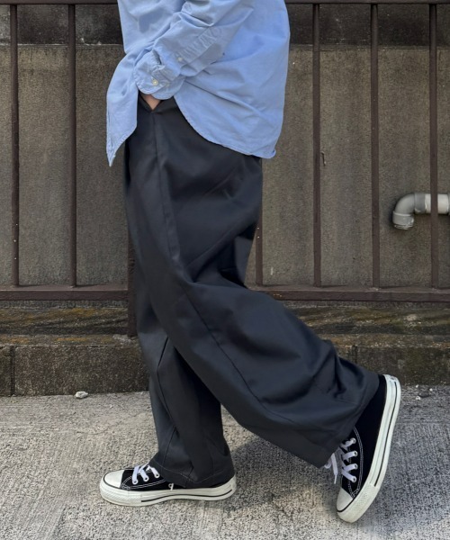 Dickies（ディッキーズ）の「Dickies/ディッキーズ コクーンワイドパンツ/バルーンワイドパンツ/ミリタリーパンツ/ユニセックス（その他パンツ・レディース・チャコールグレー/ブラック/カーキ・LARGE/MEDIUM）」の3枚目の写真