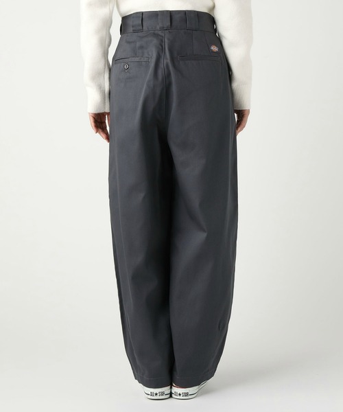 Dickies（ディッキーズ）の「Dickies/ディッキーズ コクーンワイドパンツ/バルーンワイドパンツ/ミリタリーパンツ/ユニセックス（その他パンツ・レディース・チャコールグレー/ブラック/カーキ・LARGE/MEDIUM）」の19枚目の写真