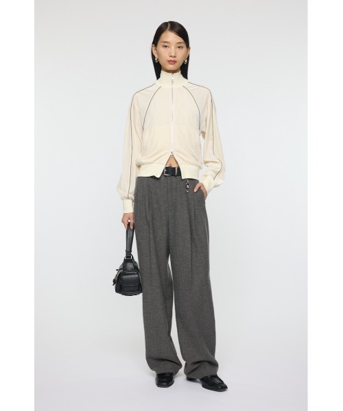 MOUSSY(マウジー)の「VELOUR TRACK トップス(ジャージ・レディース・ブラウン/ネイビー/オフホワイト・FREE)」の5枚目の写真