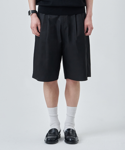 PYEON MA(ピョンマ)の「Lyocell Cotton Bermuda Pants - Black(その他パンツ・メンズ・ブラック・MEDIUM/LARGE)」の1枚目の写真