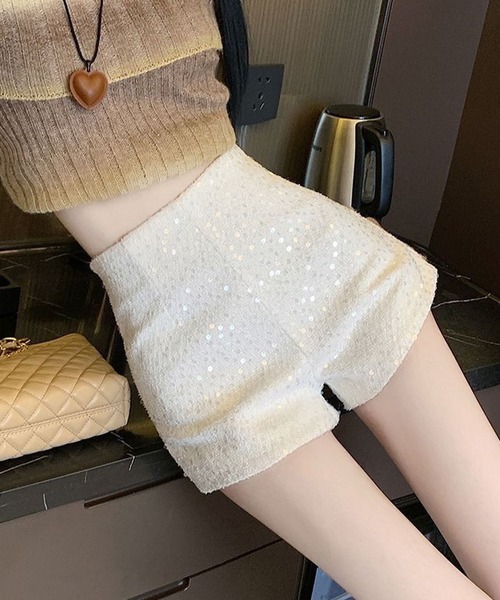 GLAMOROUS JANE(グラマラスジェーン)の「ラメツイードスパンコールショートパンツ(その他パンツ・レディース・ホワイト/ブラック・S/M)」の9枚目の写真