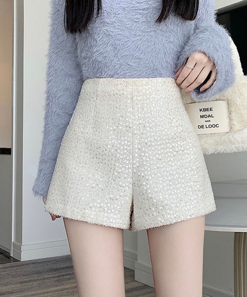 GLAMOROUS JANE(グラマラスジェーン)の「ラメツイードスパンコールショートパンツ(その他パンツ・レディース・ホワイト/ブラック・S/M)」の11枚目の写真