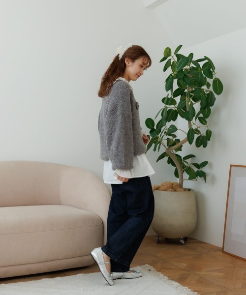 flower（フラワー）の「ウォーミングローズニット（ニット/セーター・レディース・ホワイト/グレー・FREE）」の5枚目の写真