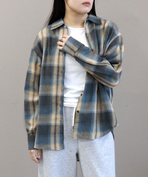 pufe(ピュフェ)の「【pufe】リラックスチェックシャツ(シャツ/ブラウス・レディース・ベージュ/オレンジ/ブルー・ONESIZE)」の22枚目の写真