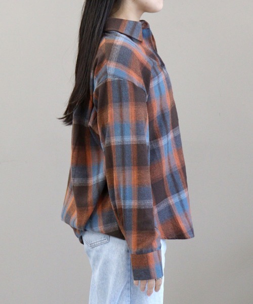 pufe(ピュフェ)の「【pufe】リラックスチェックシャツ(シャツ/ブラウス・レディース・ベージュ/オレンジ/ブルー・ONESIZE)」の9枚目の写真