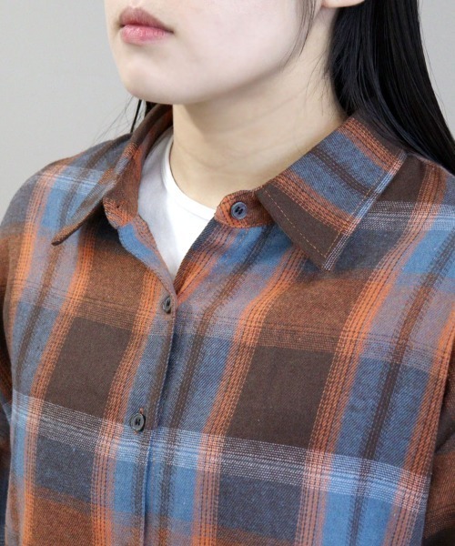 pufe(ピュフェ)の「【pufe】リラックスチェックシャツ(シャツ/ブラウス・レディース・ベージュ/オレンジ/ブルー・ONESIZE)」の11枚目の写真