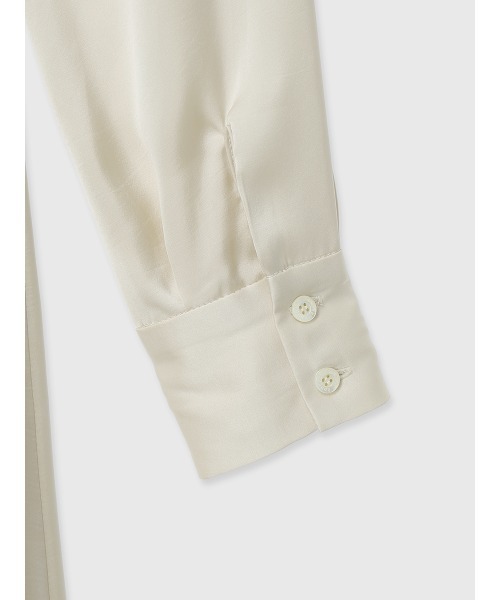 サテンオープンカラーフレアワンピース（ワンピース）｜anuans（ア