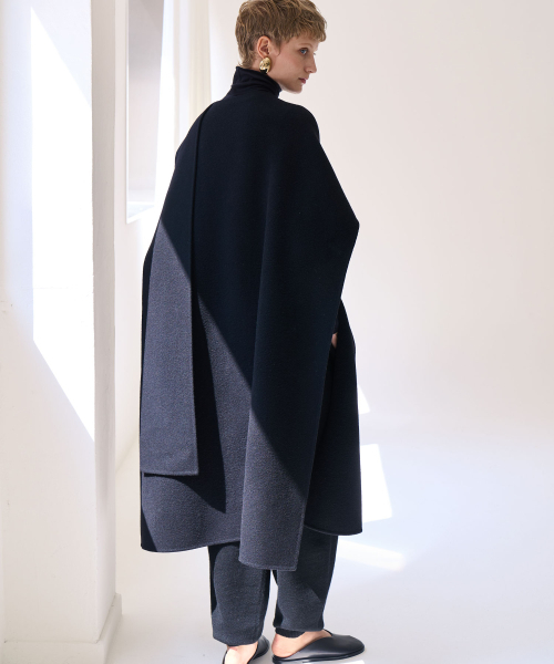 セール】ミニマルクラシックケープコート _ ブラック（ダッフルコート