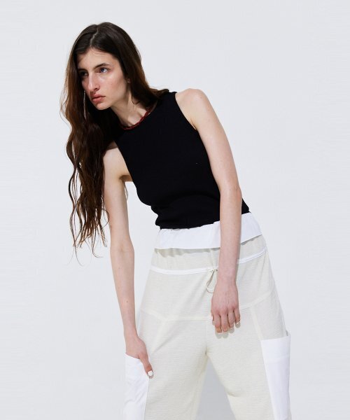 WNDERKAMMER(ブンダーカンマー)の「バックカットアウトスリーブレス_ブラック(Tシャツ/カットソー・レディース・その他・MEDIUM/SMALL)」の9枚目の写真