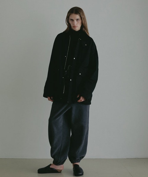 ETRE TOKYO（エトレトウキョウ）の「コンビネックワークブルゾン（ブルゾン・レディース・ブラック/カーキ/ベージュ・S/M）」の2枚目の写真