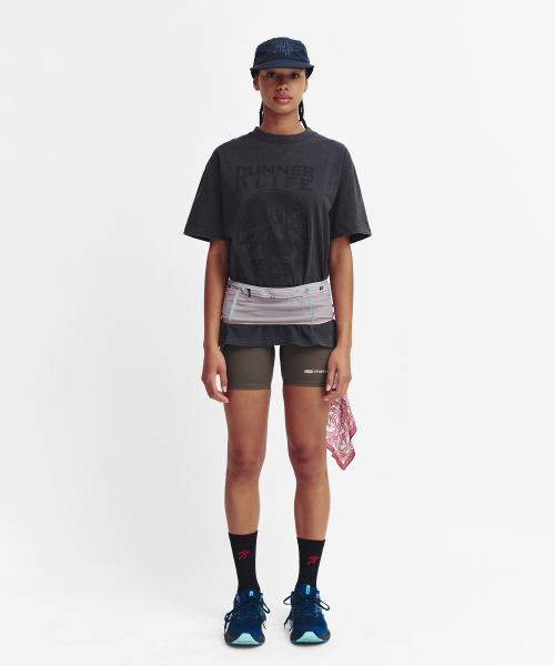 MENASOO(ミナス)の「275g Heavy Cotton Runner Graffiti Pigment T Shirt_Black(Tシャツ/カットソー・レディース・ブラック・SMALL/MEDIUM)」の17枚目の写真