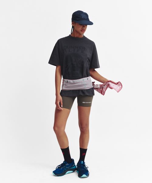 MENASOO(ミナス)の「275g Heavy Cotton Runner Graffiti Pigment T Shirt_Black(Tシャツ/カットソー・レディース・ブラック・SMALL/MEDIUM)」の14枚目の写真