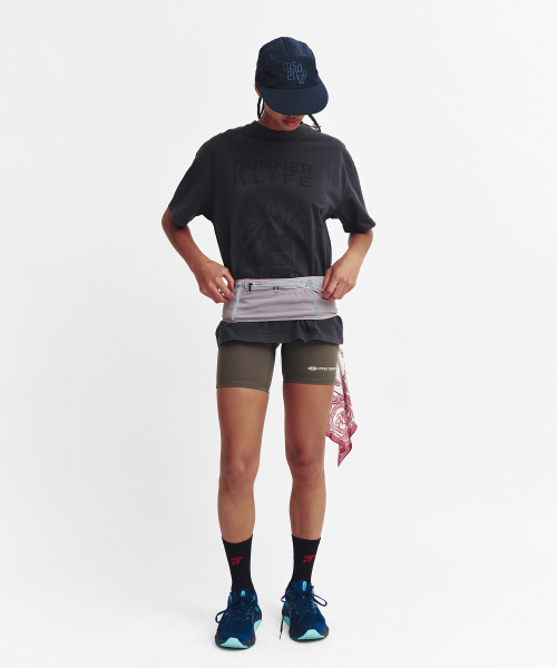MENASOO(ミナス)の「275g Heavy Cotton Runner Graffiti Pigment T Shirt_Black(Tシャツ/カットソー・レディース・ブラック・SMALL/MEDIUM)」の11枚目の写真