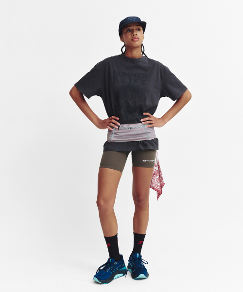 MENASOO(ミナス)の「275g Heavy Cotton Runner Graffiti Pigment T Shirt_Black(Tシャツ/カットソー・レディース・ブラック・SMALL/MEDIUM)」の10枚目の写真