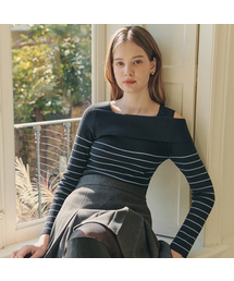 スウェット オフショルダー」に該当するトップスファッション通販