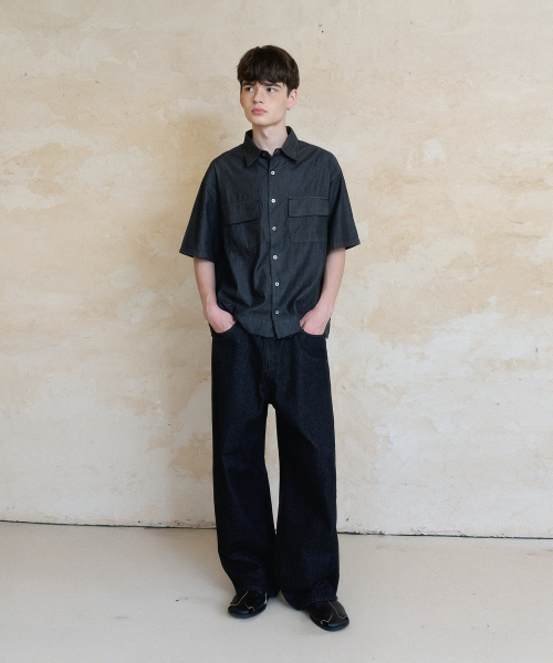 NOUN(ノウン)の「denim crop shirts (black)(シャツ/ブラウス・メンズ・その他・2/1)」の2枚目の写真