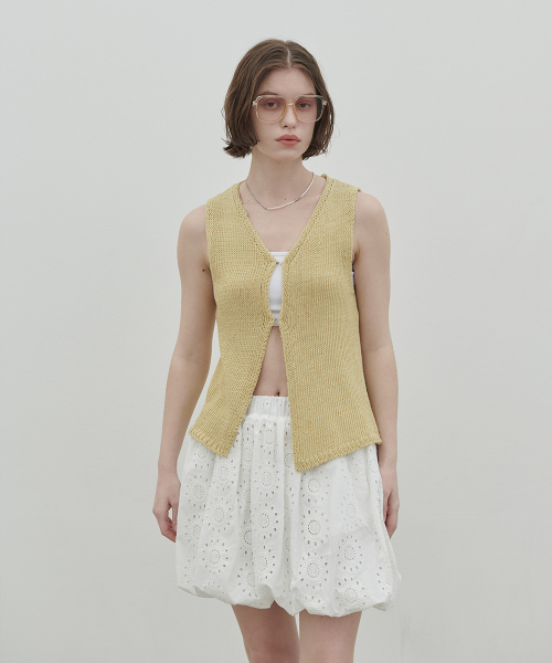 320SHOWROOM(320ショールーム)の「Filo Hook Knit Vest Butter(ニット/セーター・レディース・ライトイエロー・FREE)」の2枚目の写真