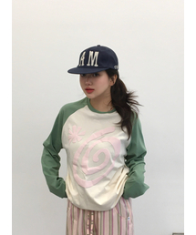 AMOU（アモウ）の「Molly Reglan Long Sleeve GREEN（Tシャツ/カットソー）」