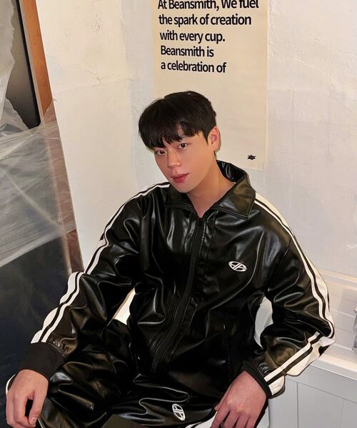HYUNFIT（ヒョンフィット）の「PU LEATHER TRACK JACKET（ジャージ・メンズ・その他・SMALL/MEDIUM/LARGE/X-LARGE）」の6枚目の写真