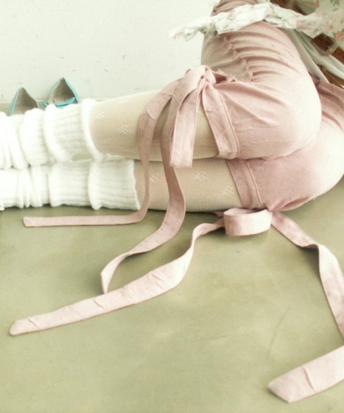 igi（イジ）の「BOW CRINKLE CAPRIS / リボンカプリパンツ（その他パンツ・レディース・ブラック/ベージュ/ピンク・FREE）」の10枚目の写真