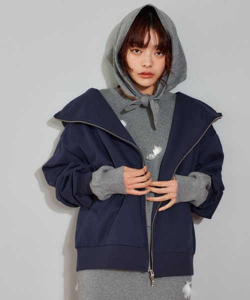 mysty woman（ミスティウーマン）の「オープンカラー裏毛フーディ 636350（パーカー・レディース・グレー/ホワイト系その他/ネイビー・FREE）」の11枚目の写真