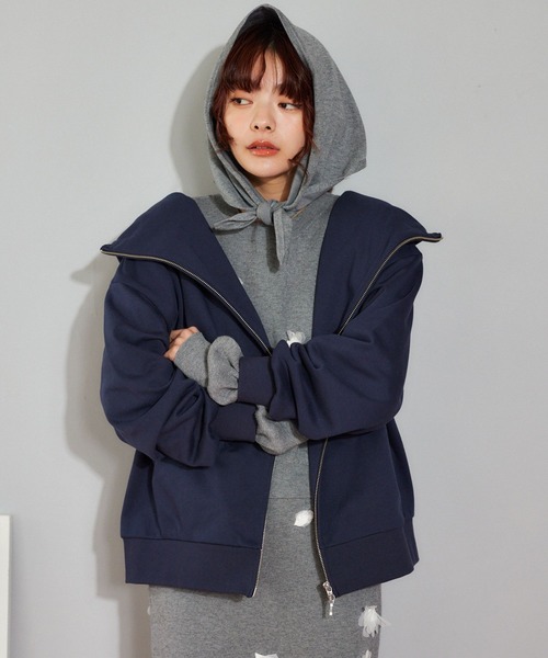 mysty woman（ミスティウーマン）の「オープンカラー裏毛フーディ 636350（パーカー・レディース・グレー/ホワイト系その他/ネイビー・FREE）」の13枚目の写真