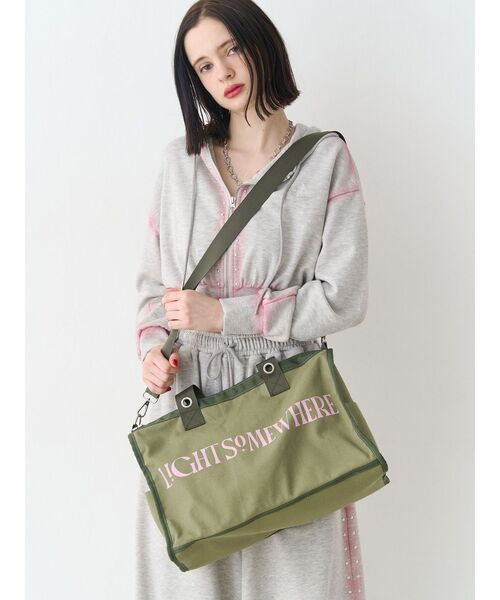 jouetie（ジュエティ）の「BIGキャンバスボストンバッグ（ボストンバッグ・レディース・カーキ/ブラック・FREE）」の7枚目の写真