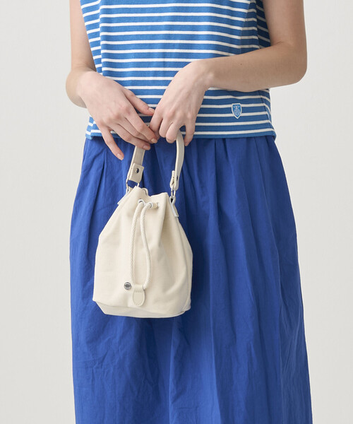 ORCIVAL（オーシバル）の「ORCIVAL | ツイル パース巾着バッグ UNISEX（ハンドバッグ・レディース・アイボリー/ブラック/ライトグレー・-）」の8枚目の写真