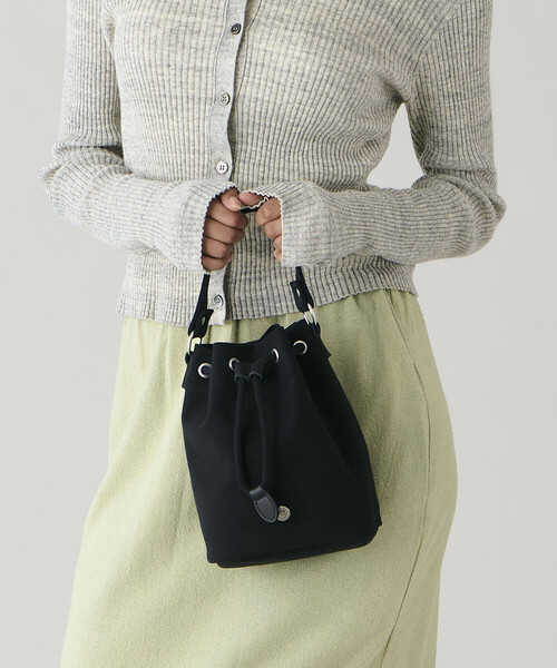 ORCIVAL（オーシバル）の「ORCIVAL | ツイル パース巾着バッグ UNISEX（ハンドバッグ・レディース・アイボリー/ブラック/ライトグレー・-）」の19枚目の写真