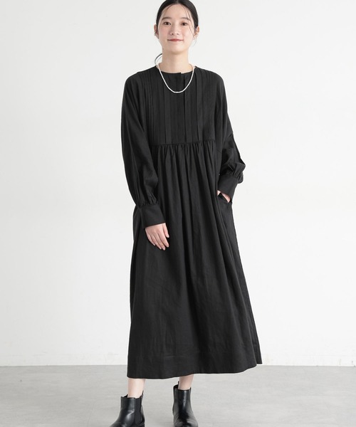 studio CLIP（スタディオクリップ）の「《natural by clip》LRピンタックワンピース[プチサイズあり]（ワンピース・レディース・ブラック/ブルー・PF/FREE）」の9枚目の写真