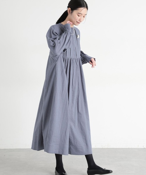 studio CLIP（スタディオクリップ）の「《natural by clip》LRピンタックワンピース[プチサイズあり]（ワンピース・レディース・ブラック/ブルー・PF/FREE）」の19枚目の写真