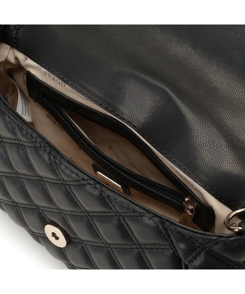 GIULLY Ii Top Handle Flap ハンドバッグ | GUESS(ゲス) JAPAN 公式