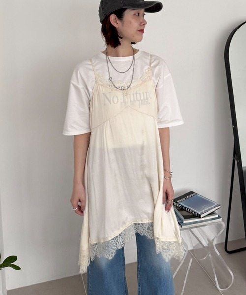 Doux archives(ドゥアルシーヴ)の「ヴィンテージサテンレースキャミ(シャツ/ブラウス・レディース・オフホワイト/ブラック/アイボリー・FREE)」の1枚目の写真