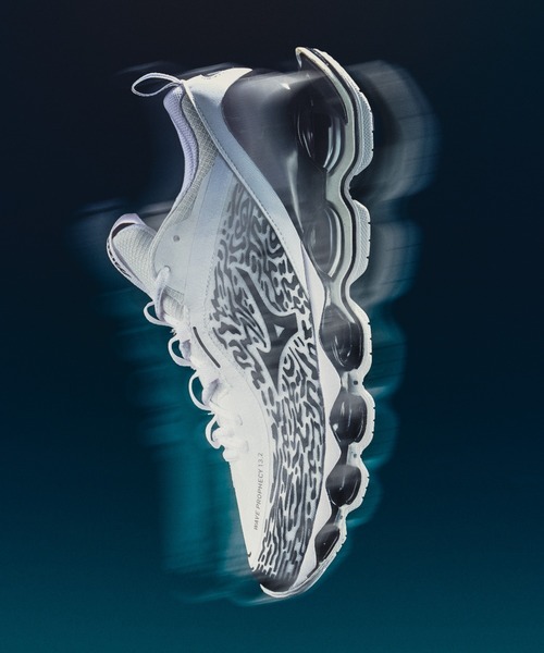 MIZUNO（ミズノ　）の「WAVE PROPHECY 13.2　D1GA261304（スニーカー・メンズ・ホワイト・27.5cm/27.0cm/26.5cm/26.0cm/28.0cm/25.5cm/23.5cm/24.0cm/24.5cm/28.5cm/23.0cm/25.0cm/29.0cm）」の16枚目の写真