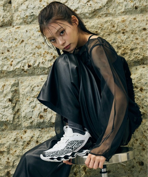 MIZUNO（ミズノ　）の「WAVE PROPHECY 13.2　D1GA261304（スニーカー・メンズ・ホワイト・27.5cm/27.0cm/26.5cm/26.0cm/28.0cm/25.5cm/23.5cm/24.0cm/24.5cm/28.5cm/23.0cm/25.0cm/29.0cm）」の14枚目の写真