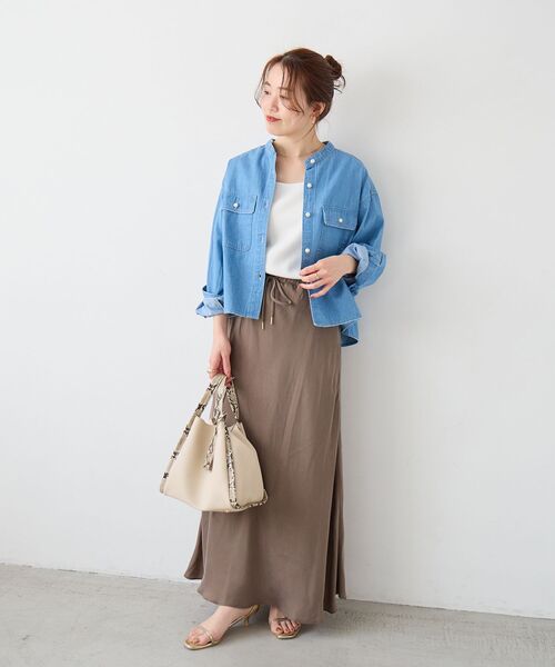 le.coeur blanc(ルクールブラン)の「キュプラナロースカート(スカート・レディース・チャコールグレー/モカ/カーキブラウン/ブラック・36/38)」の7枚目の写真