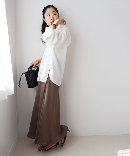 le.coeur blanc(ルクールブラン)の「キュプラナロースカート(スカート・レディース・チャコールグレー/モカ/カーキブラウン/ブラック・36/38)」の19枚目の写真