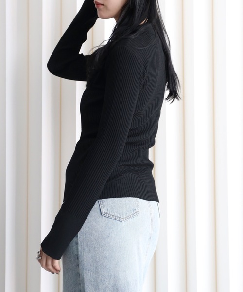 YENNA(イェンナ)の「襟付きVネックリブニットカーディガン(カーディガン/ボレロ・レディース・ブラウン/グレー/ブラック/アイボリー・FREE)」の21枚目の写真