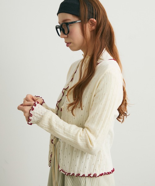 Crisp(クリスプ)の「バイカラーメロウVネックカーディガン(カーディガン/ボレロ・レディース・グレー/ホワイト・FREE)」の5枚目の写真