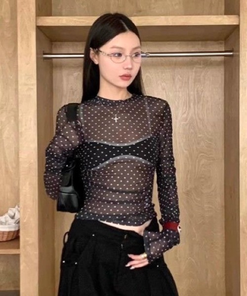 SHEENA(シーナ)の「ドット柄シアートップス(Tシャツ/カットソー・レディース・ブラック・M)」の3枚目の写真